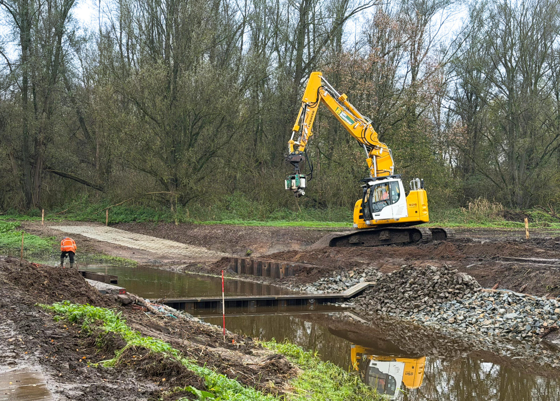 4e282ffc-adf4-4bf1-aeeb-8d66306b1fd2